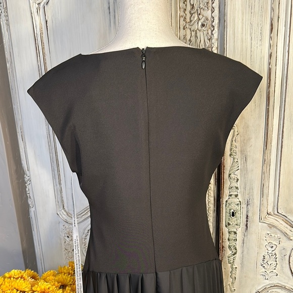 Club L London Elegant Black Boat-Neck Pleated Maxi Dress NWT - Picture 9 of 14